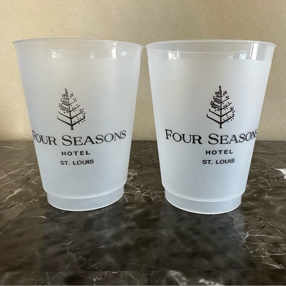Four Seasons Hotel St. Louis Frosted Plastic Cups Set of 2 - Picture 2 of 4